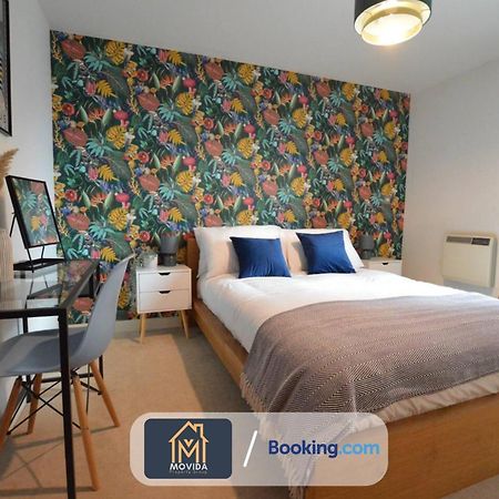 Lgi Stunning 1 Bedroom Apartment By Movida Property Group Short Lets & Serviced Accommodation Leeds  Exterior photo