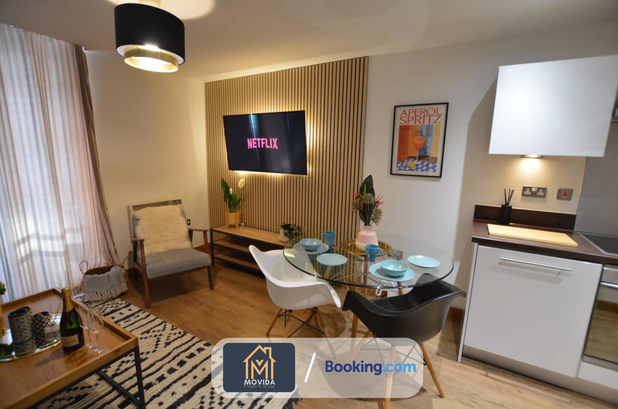 Lgi Stunning 1 Bedroom Apartment By Movida Property Group Short Lets & Serviced Accommodation Leeds  Exterior photo